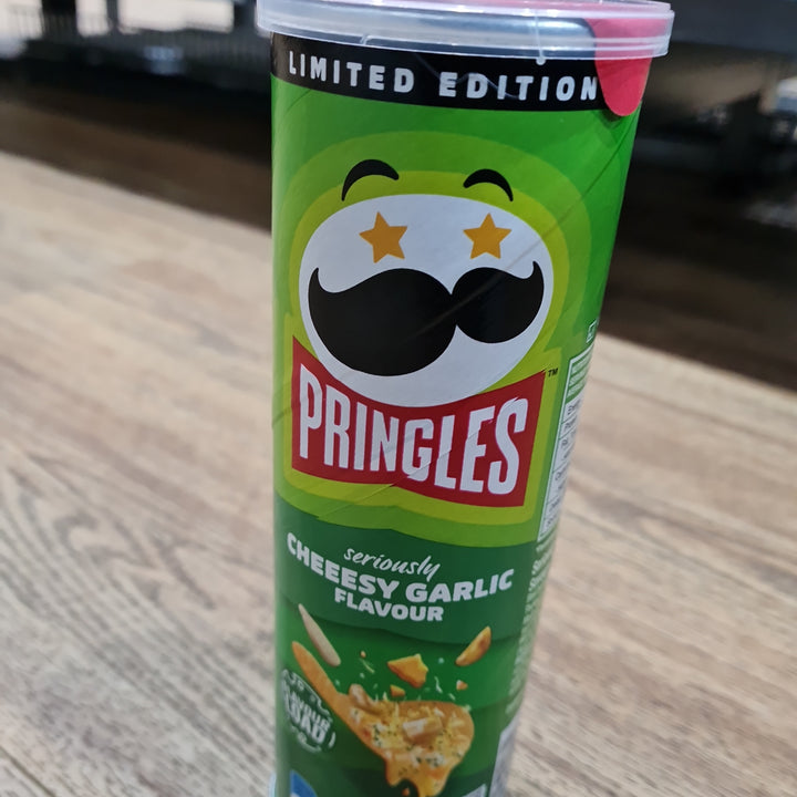 Pringles Cheesy Garlic Bread 118g