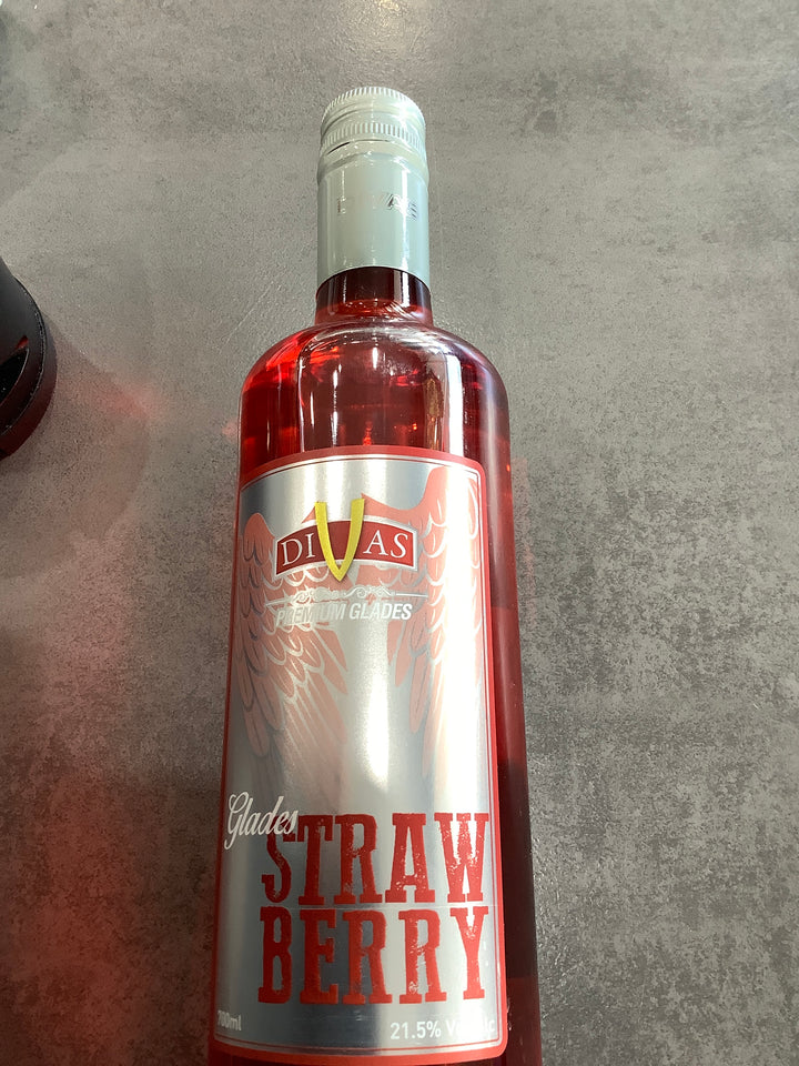 Divas Premium Glades Strawberry 21.5% alcohol 700 ml