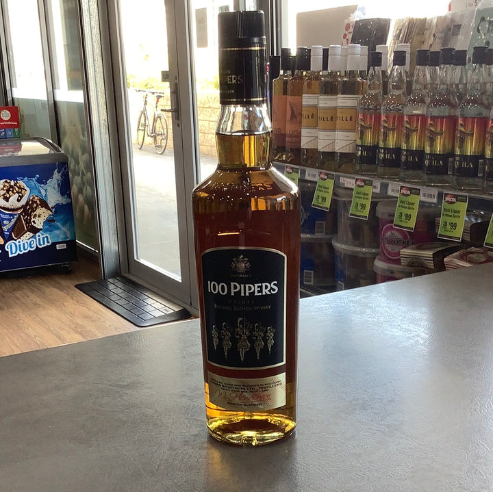 100 Pipers Deluxe Blended Scotch Whiskey 750ml