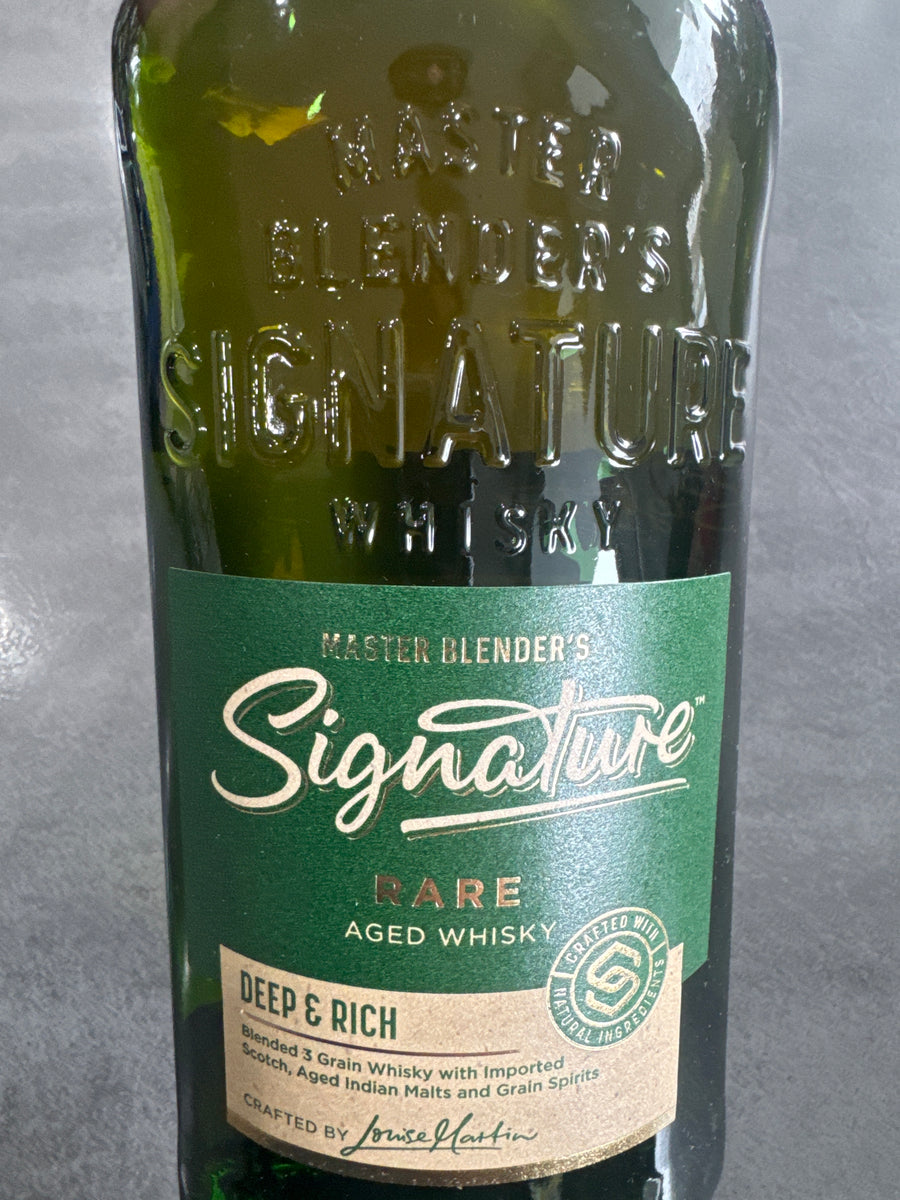 Signature Rare Aged Whisky 42.8% 750mL